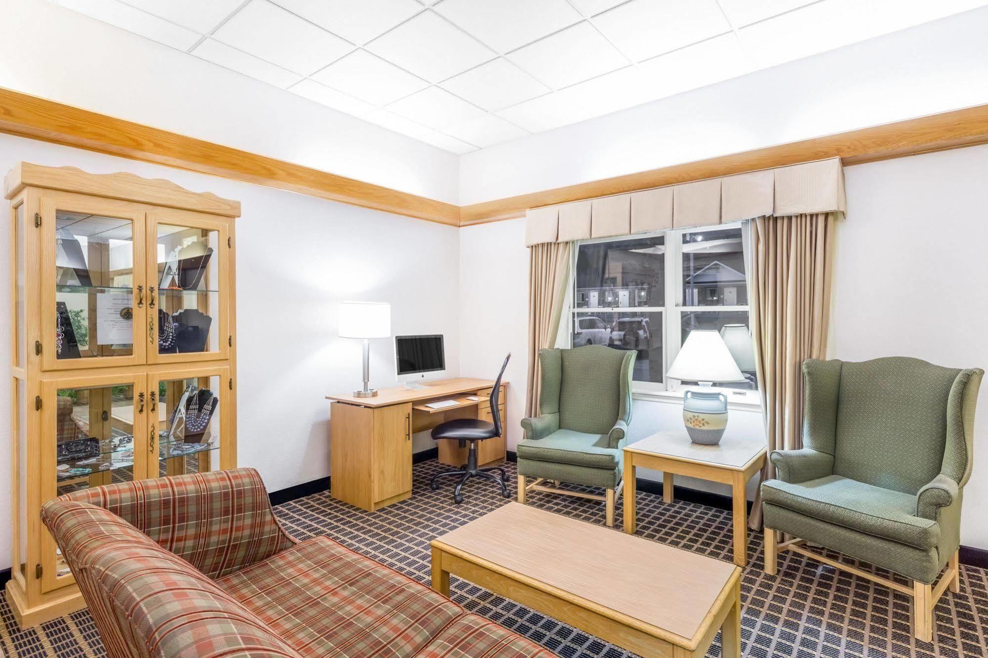 Days Inn By Wyndham Jefferson Buitenkant foto